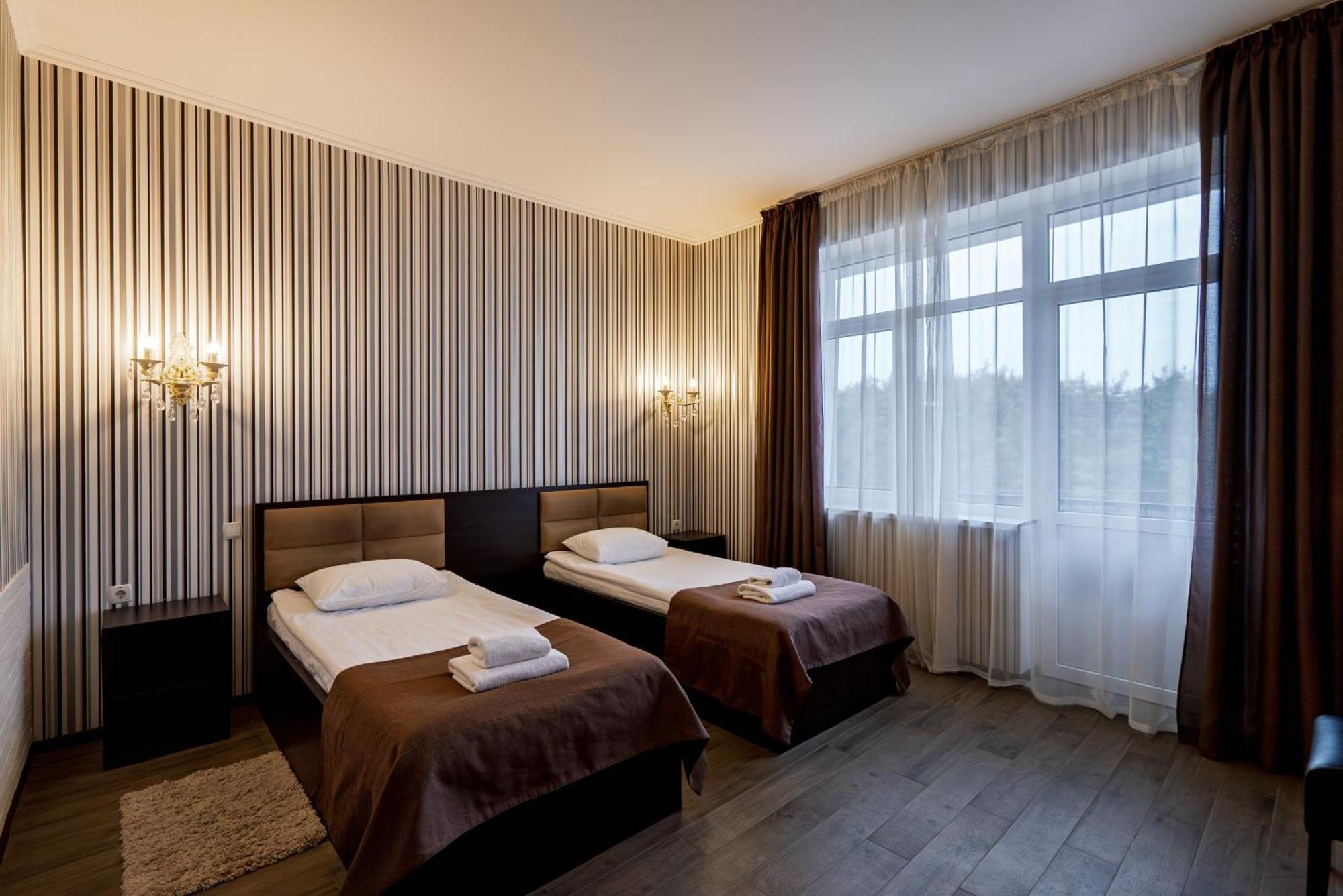 Congress Hotel Verhovina Petropavlovskaya Borshchagovka Esterno foto