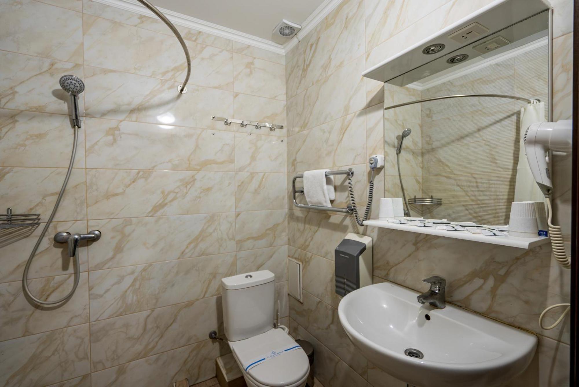 Congress Hotel Verhovina Petropavlovskaya Borshchagovka Esterno foto