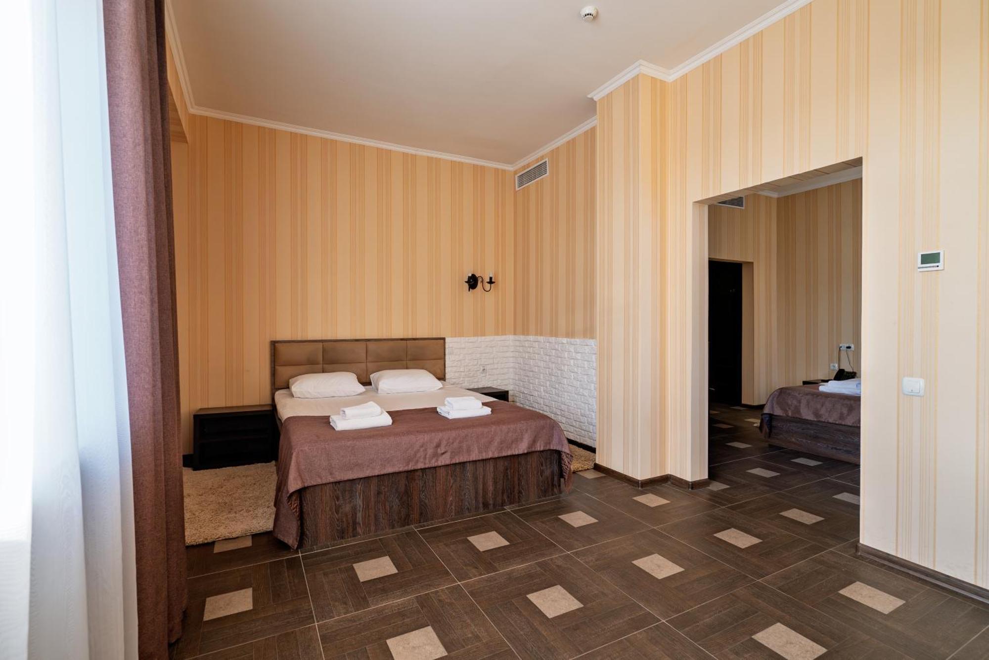 Congress Hotel Verhovina Petropavlovskaya Borshchagovka Esterno foto