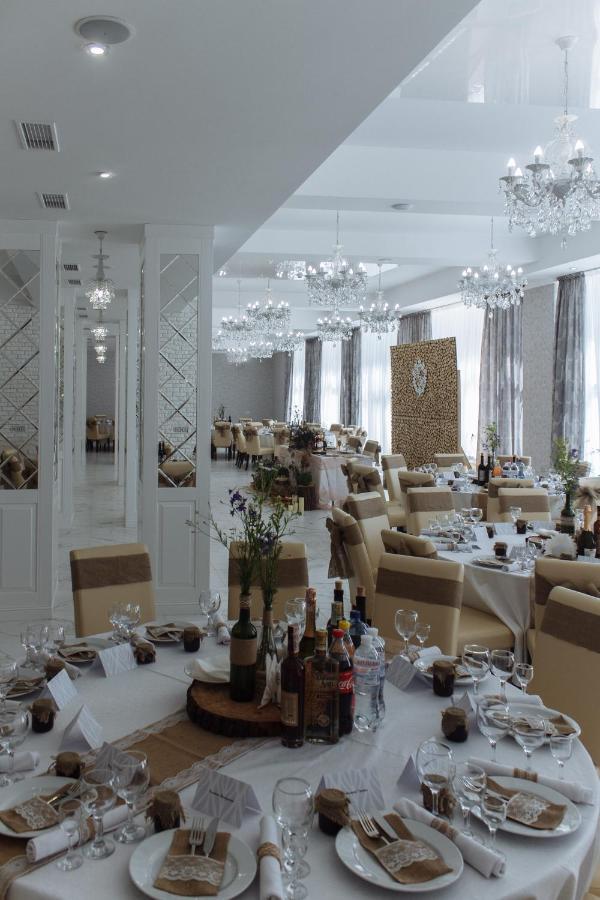 Congress Hotel Verhovina Petropavlovskaya Borshchagovka Esterno foto